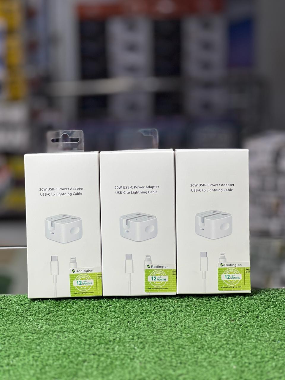 شاحن ايفون 14 برو ماكس