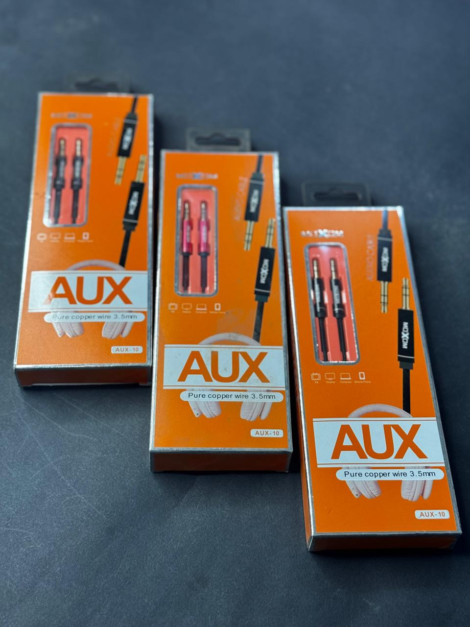 كابل موكسوم UX